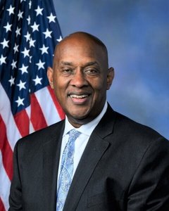 dwight evans (politician)