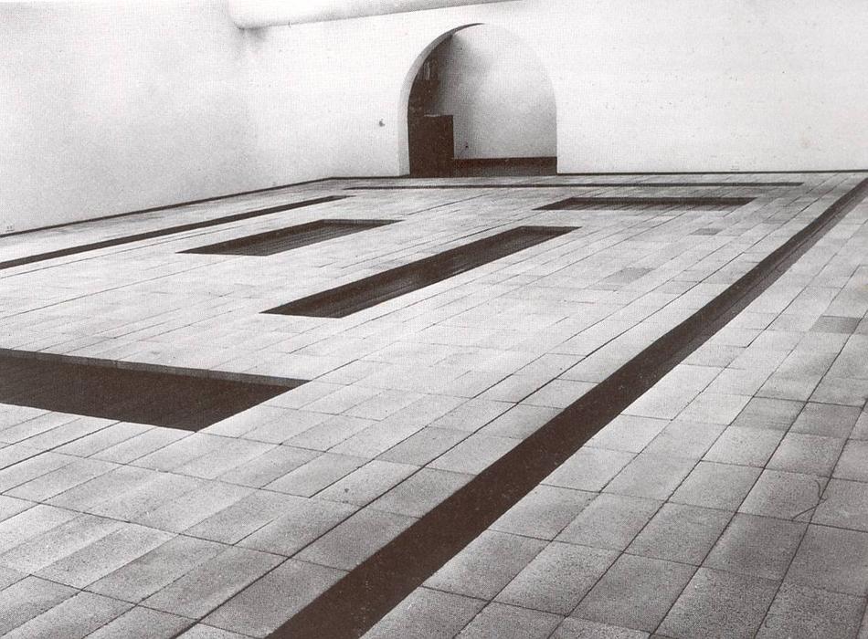 8 Cortes — Carl Andre