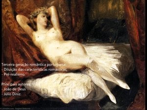 Naga kobieta na divanie