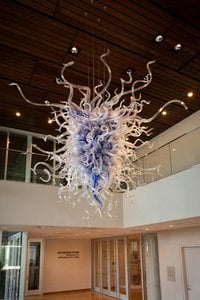 Royal Blue Mint Chandelier — Dale Chihuly
