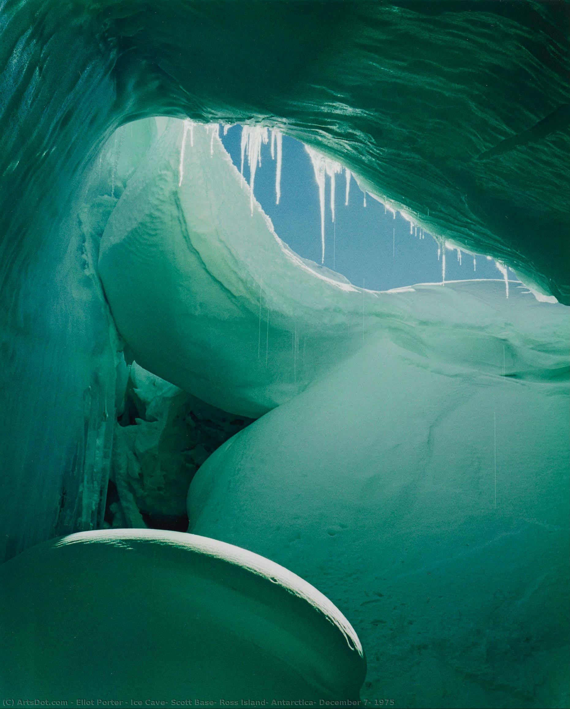 Isfältsgrotta, Scott Base, Rossön, Antarktiska republiken, december 7, 1975