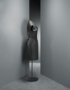 Day Dress — क्रिस्टोबल बालासिगा एइज़ागिरे, Contemporary Realism