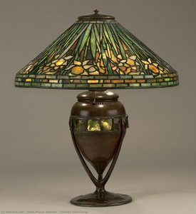 Daffodil Table Lamp — Clara Driscroll
